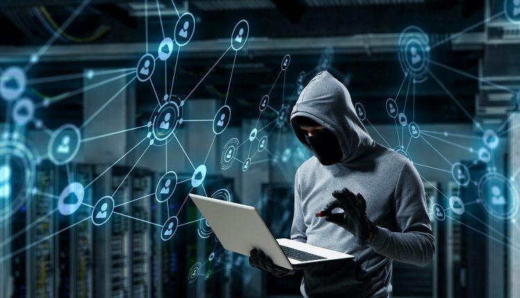 ارتباطات امارات و حمله سایبری