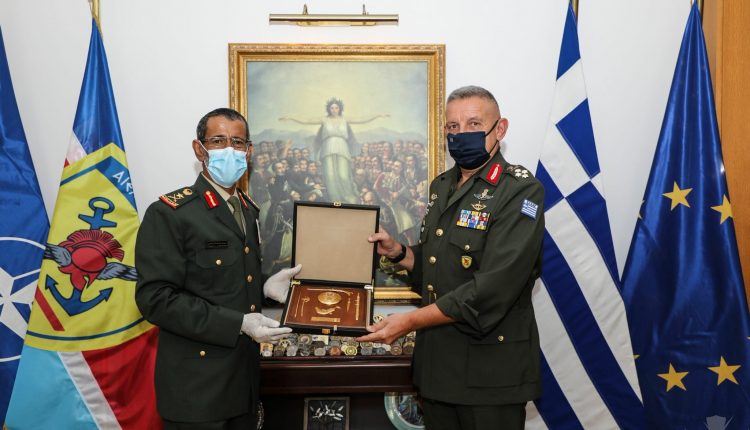 وزیر دفاع امارات با وزیر دفاع یونان