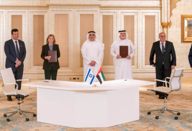 احمد بن زاید آل نهیان