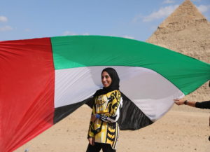 خلبان پاراگلایدر اماراتی